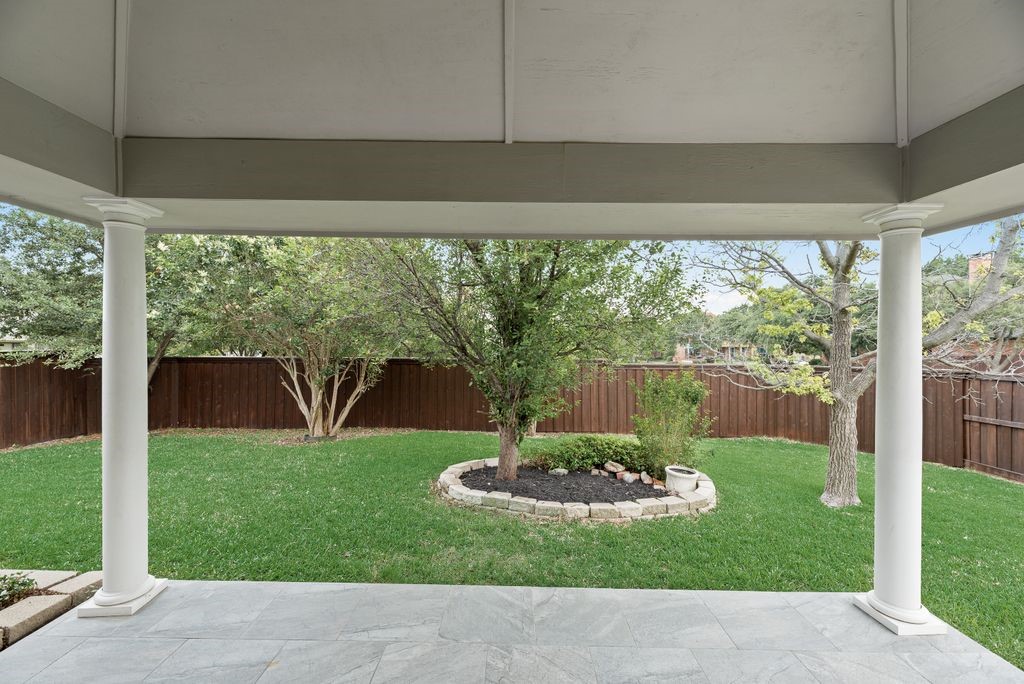 2100 Antibes Drive Carrollton TX 75006
