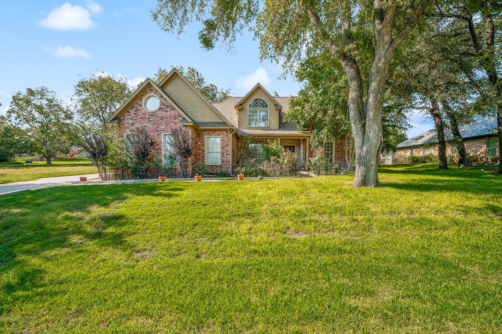 9810 Bringier Court Granbury TX 76049