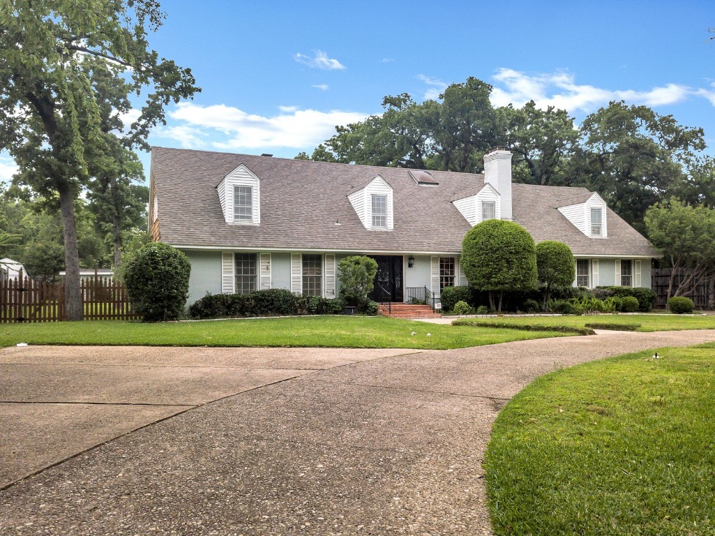 2813 Conflans Road Irving TX 75061