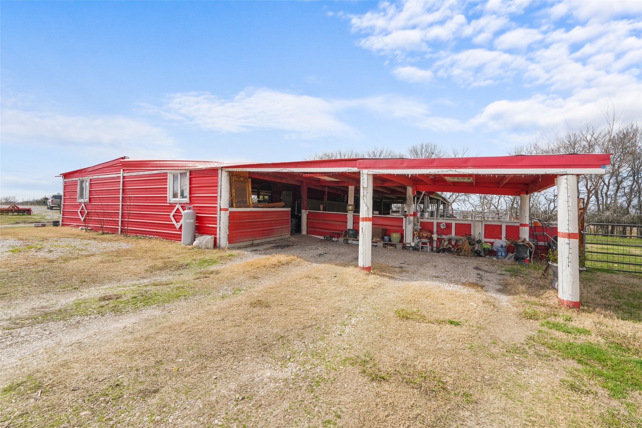 19491 Fm 981 Leonard TX 75452