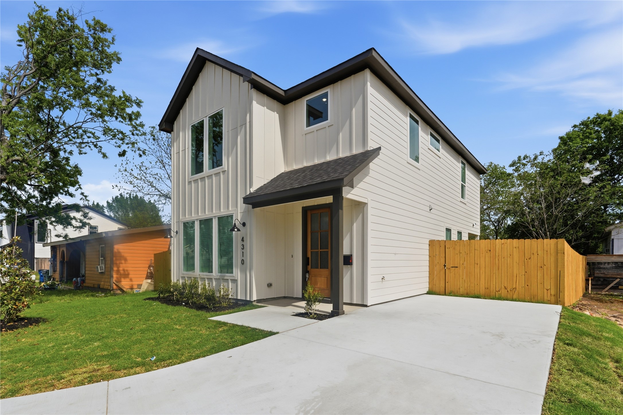 4310 Copeland Street Dallas TX 75210