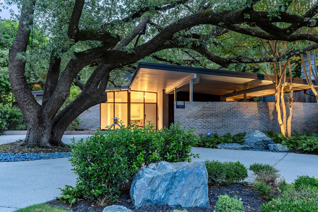 4335 Rawlins Street Dallas TX 75219