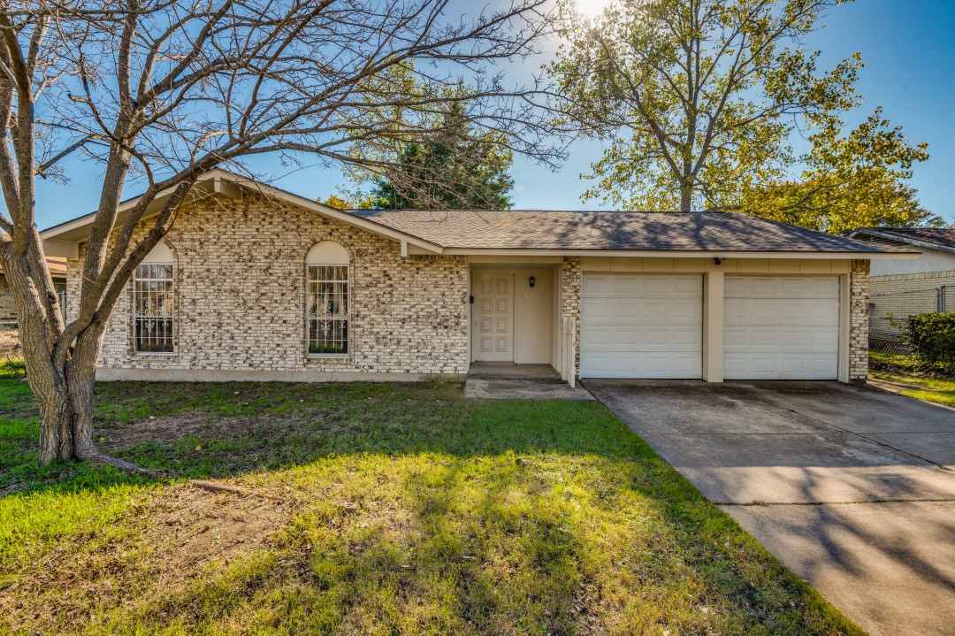 426 Blanco Street Duncanville TX 75137