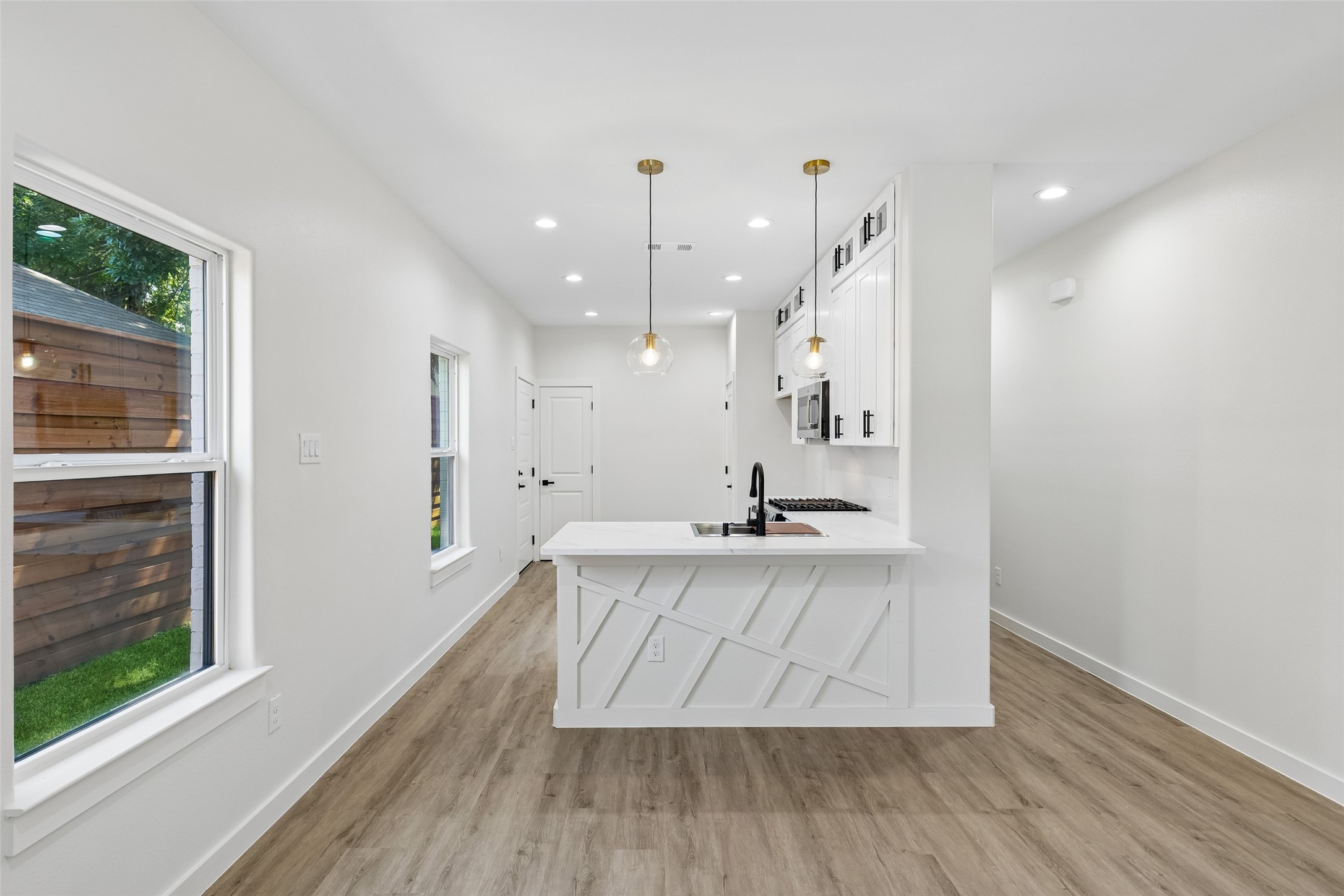 3324 Navaro Street Dallas TX 75212