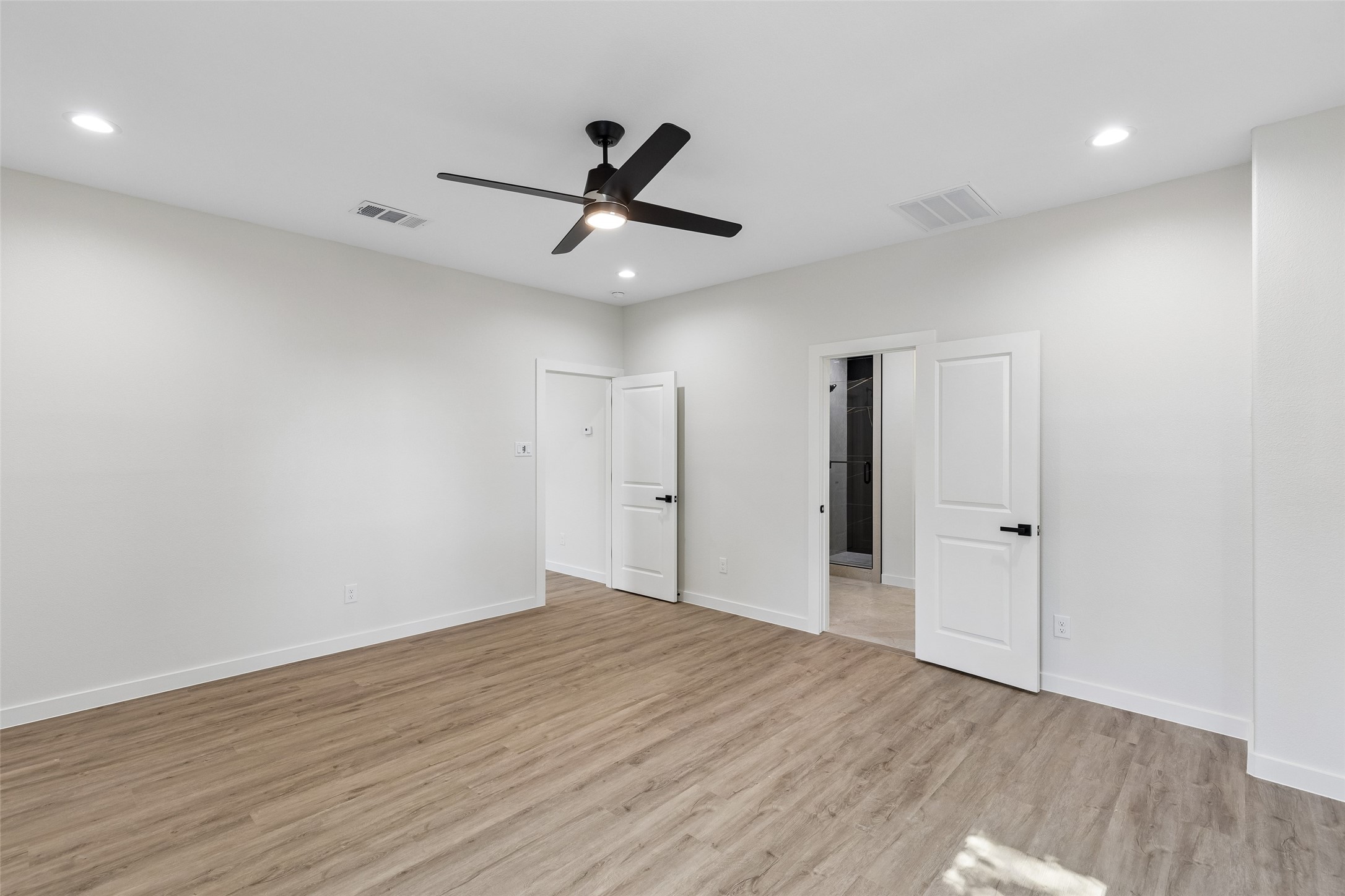 3324 Navaro Street Dallas TX 75212