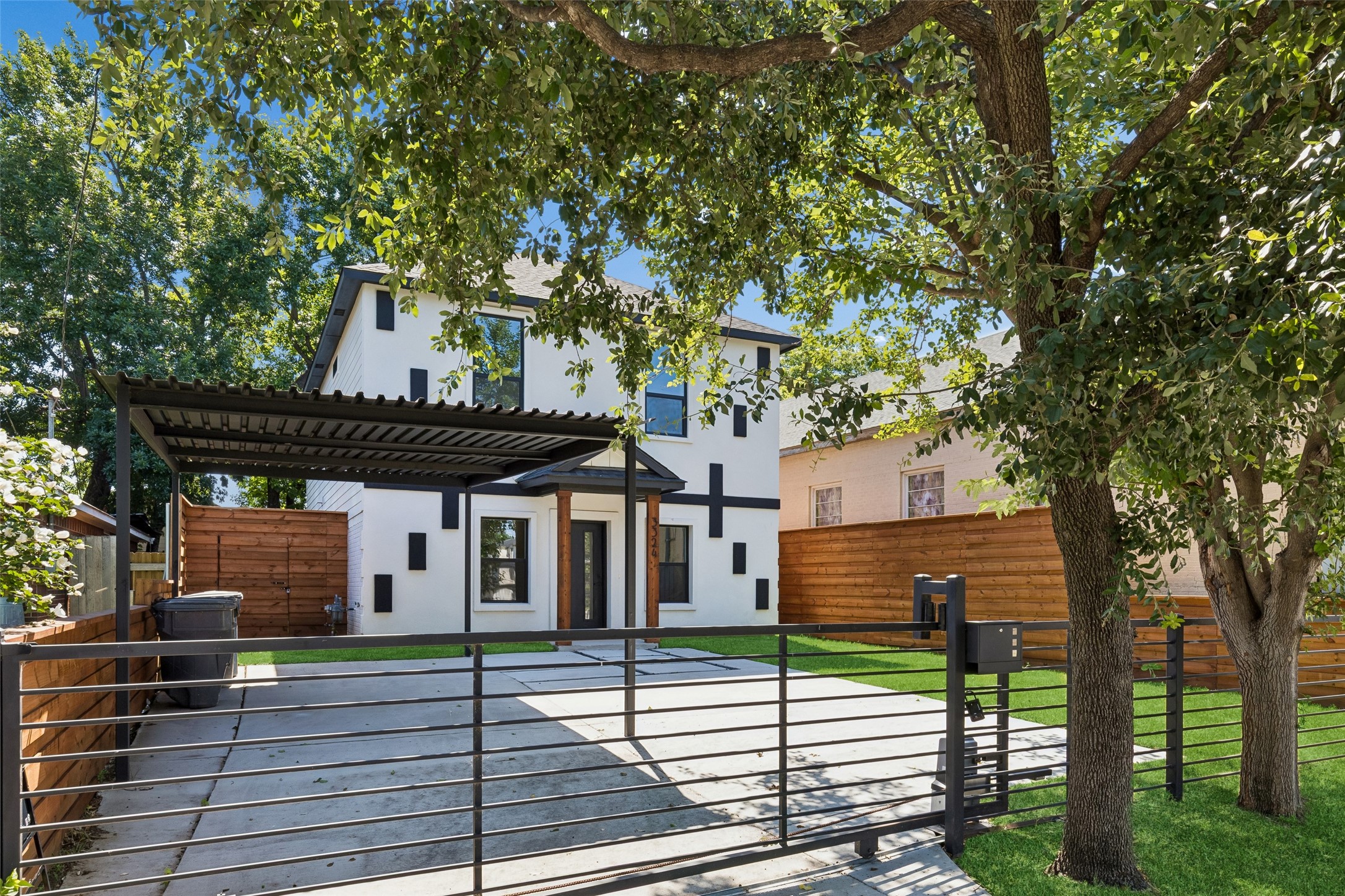 3324 Navaro Street Dallas TX 75212