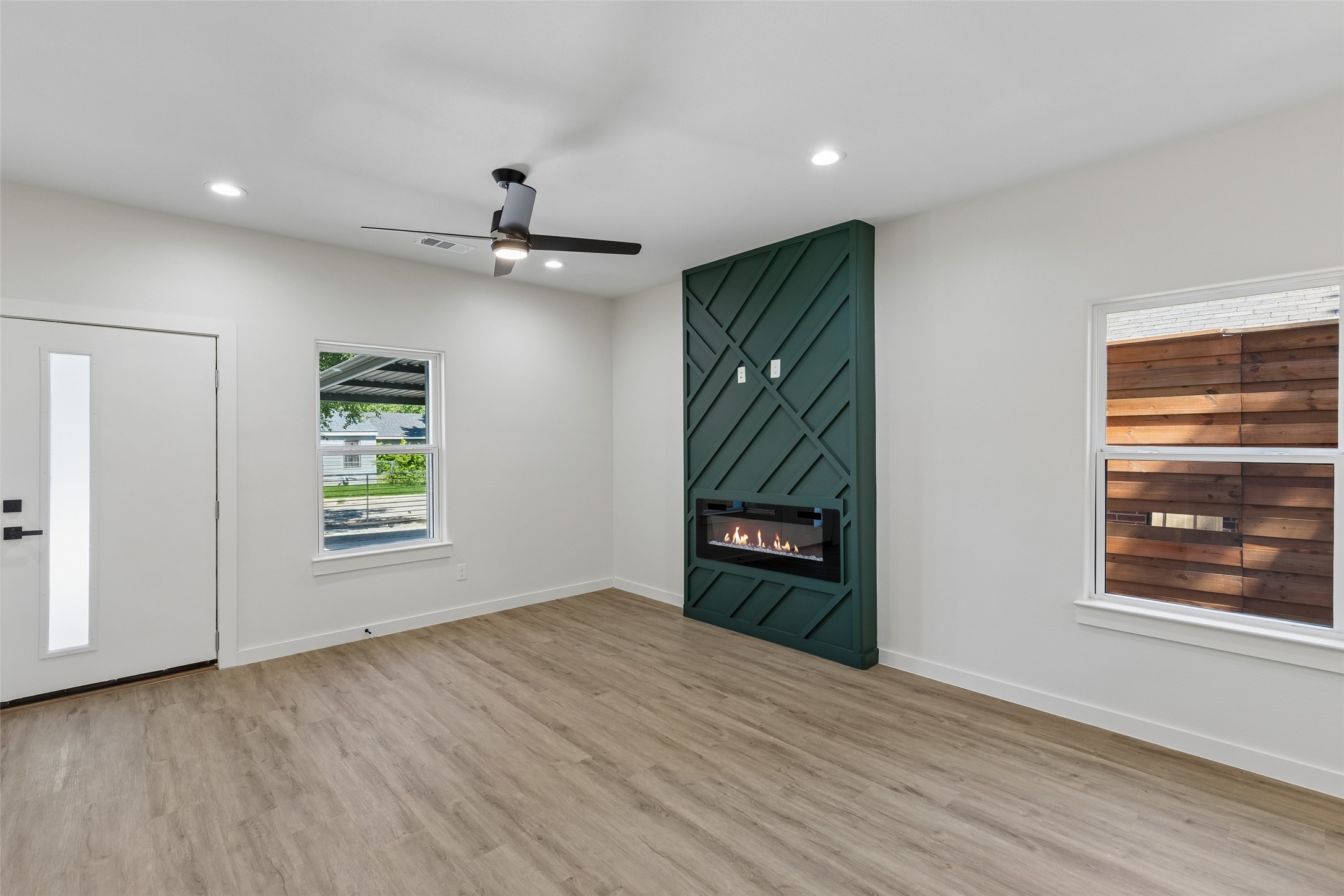 3324 Navaro Street Dallas TX 75212