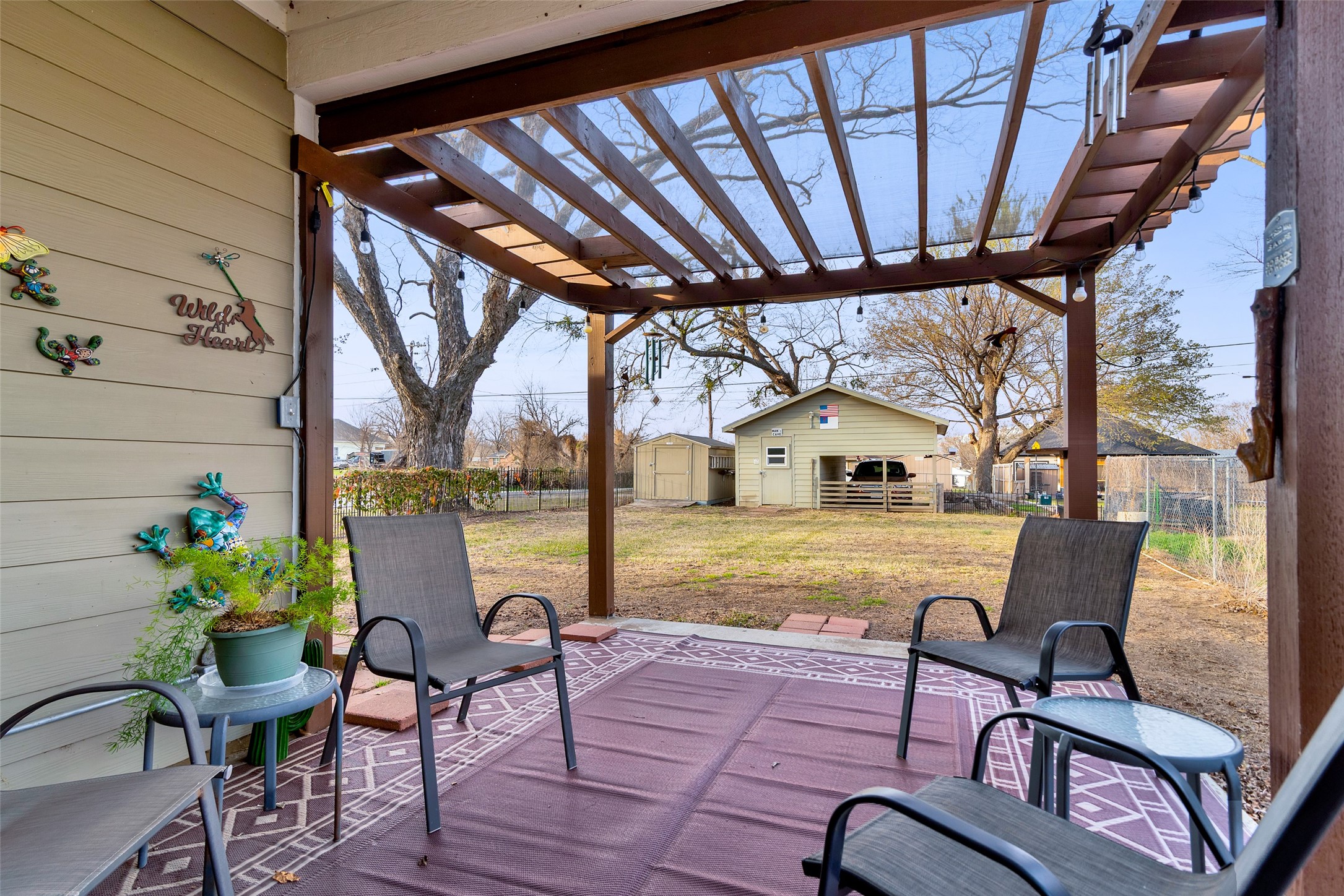 201 E Walker Street Denison TX 75021