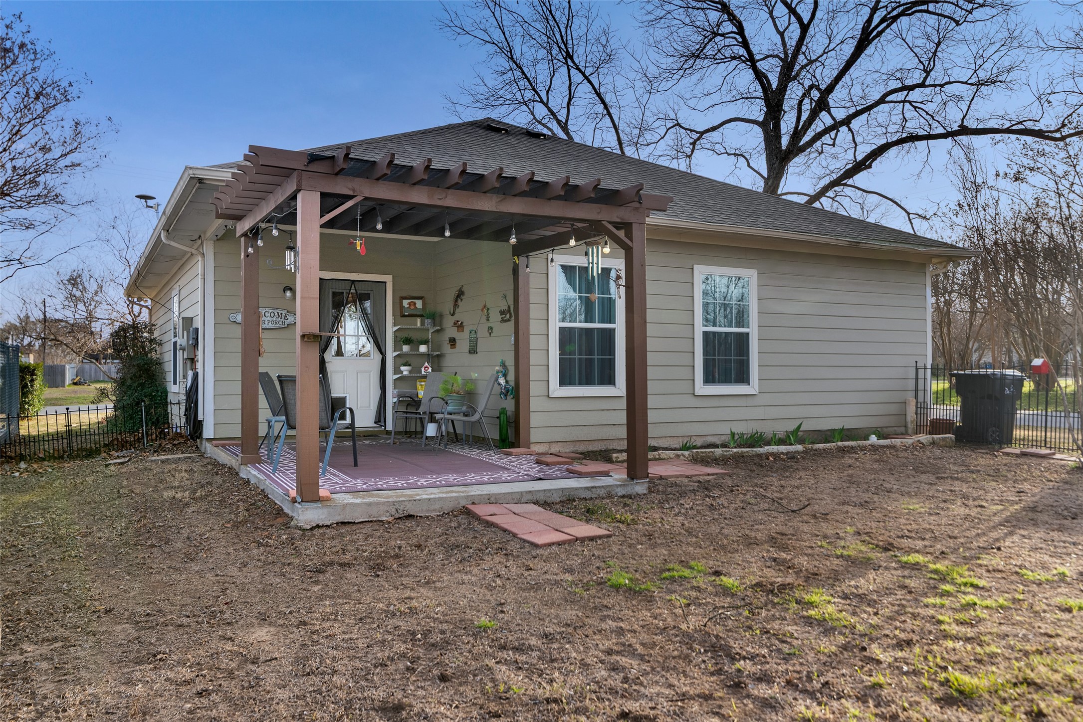 201 E Walker Street Denison TX 75021