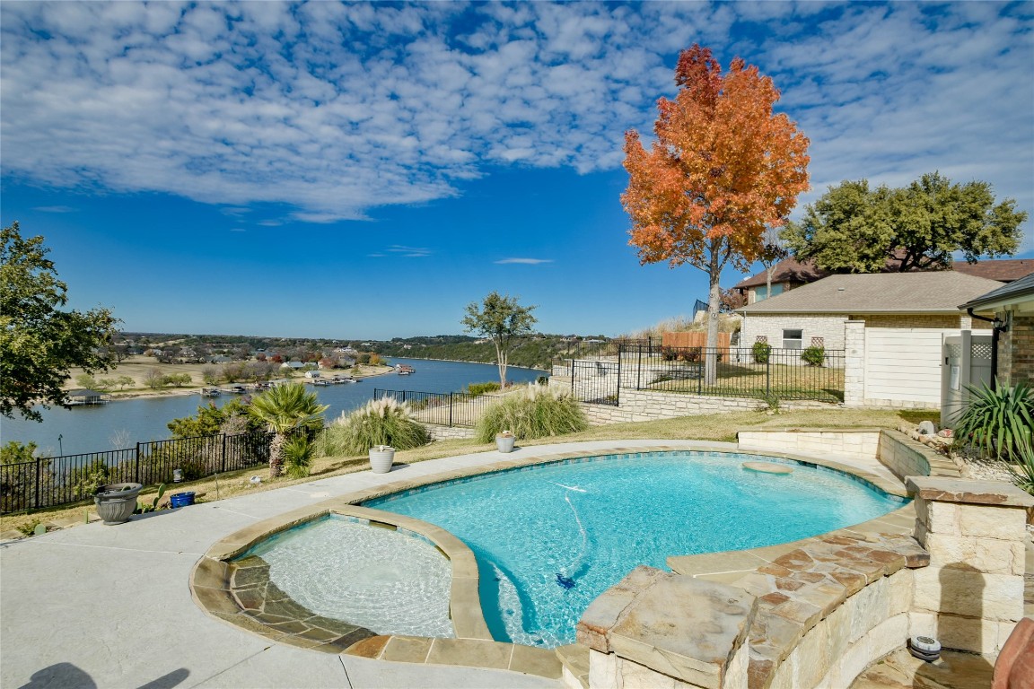 1304 Lady Amber Lane Granbury TX 76049