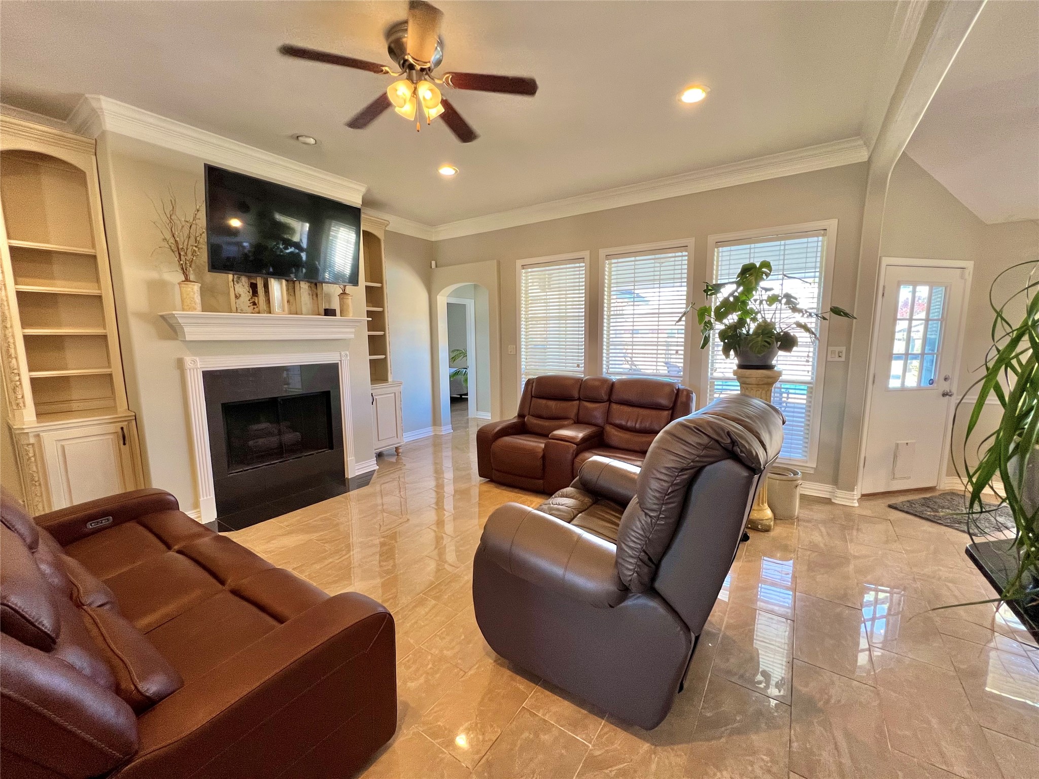 19430 Sara Lane Flint TX 75762
