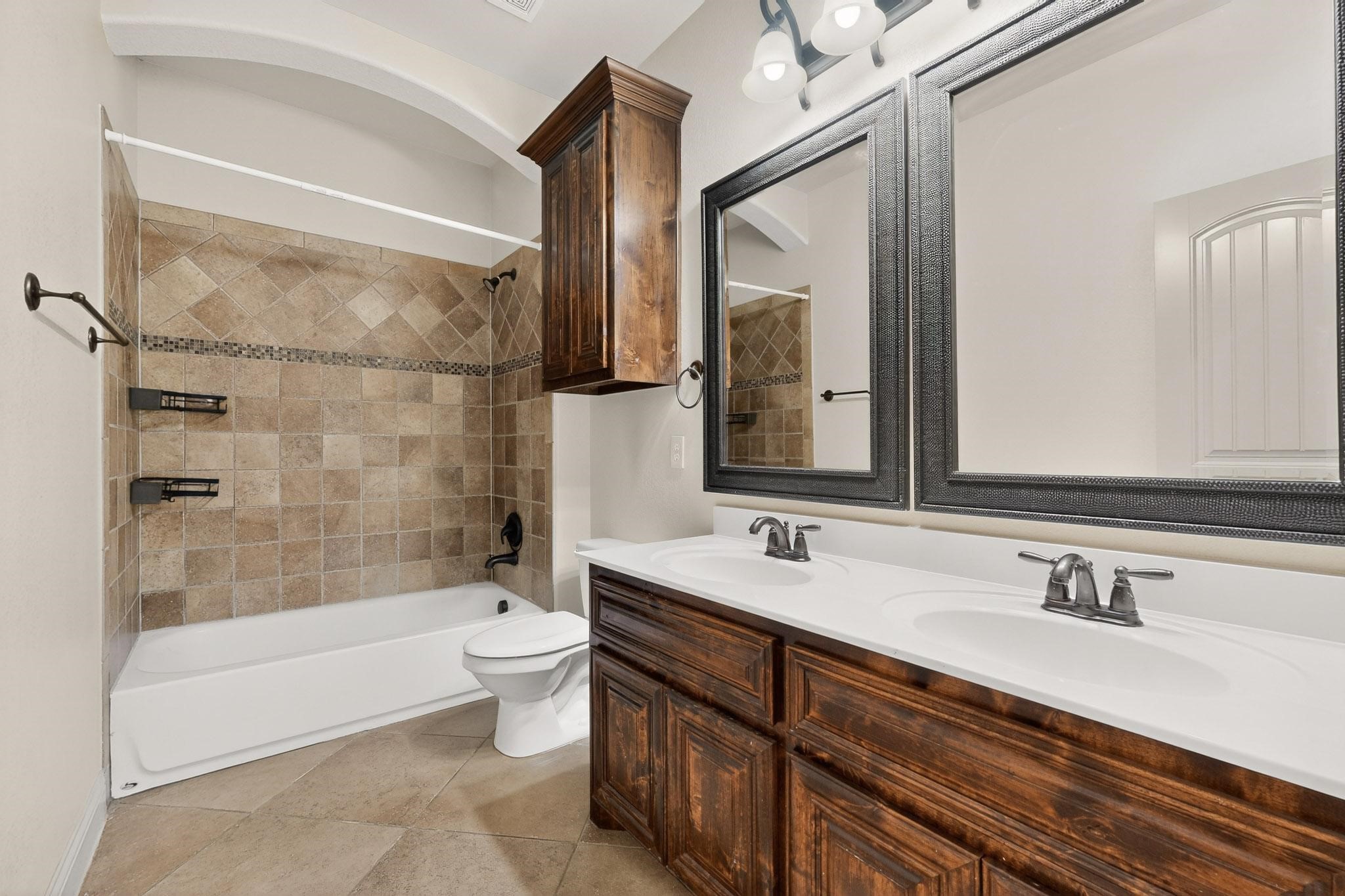 1005 Finsbury Park Forney TX 75126