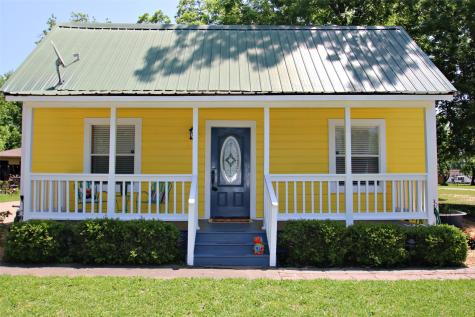 516 N Texas Street Emory TX 75440