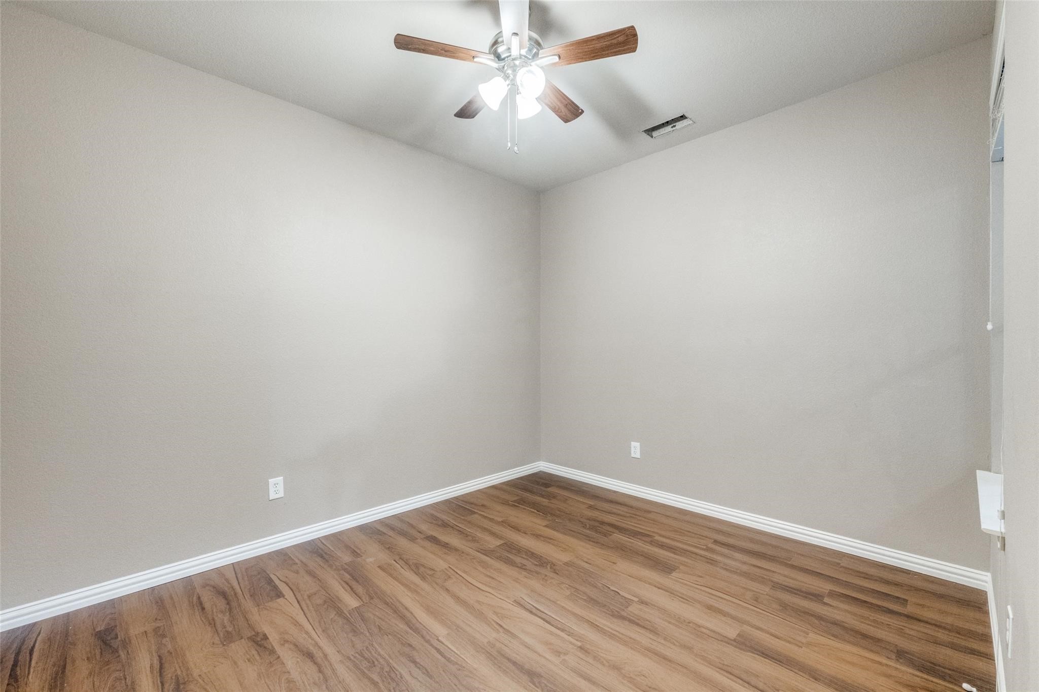 10005 Bull Run Fort Worth TX 76177