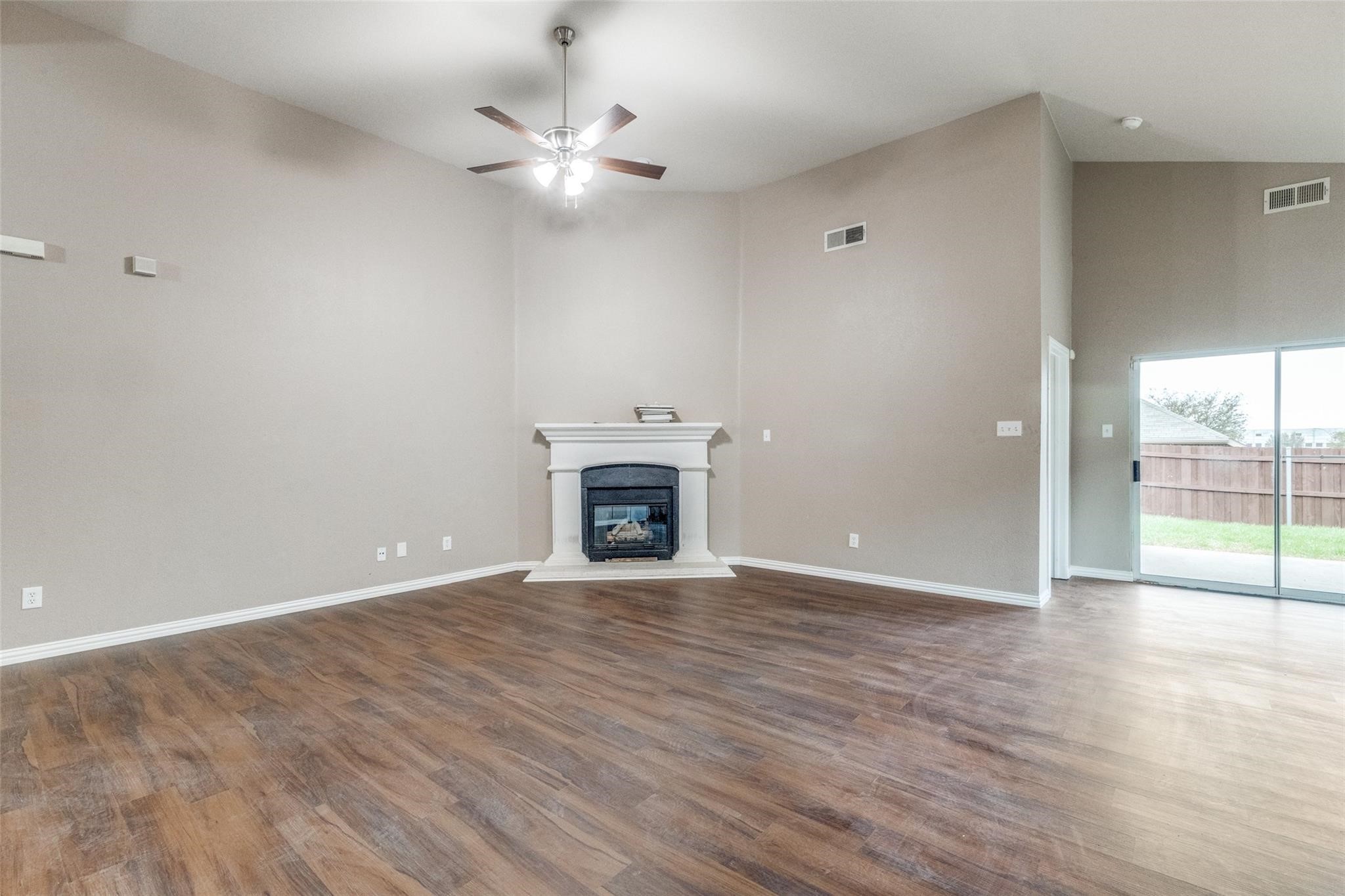 10005 Bull Run Fort Worth TX 76177