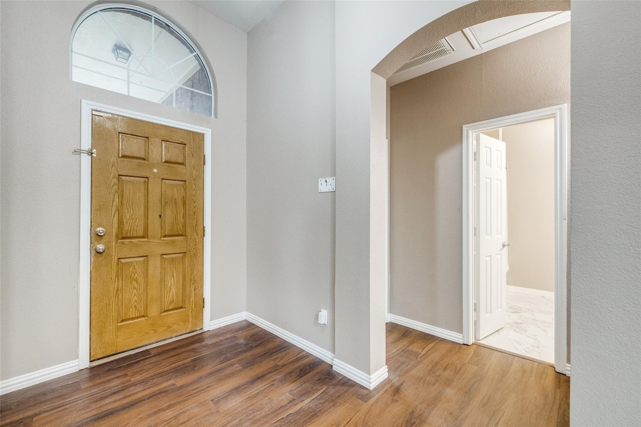 10005 Bull Run Fort Worth TX 76177