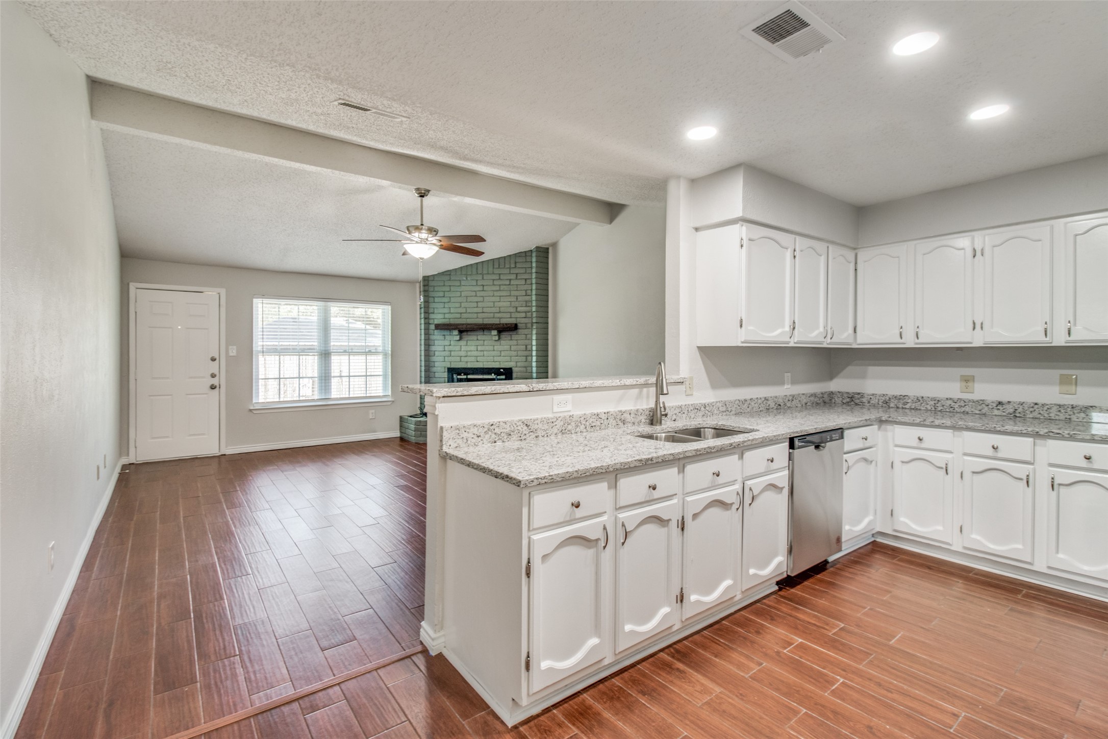 1825 Bette Drive Mesquite TX 75149