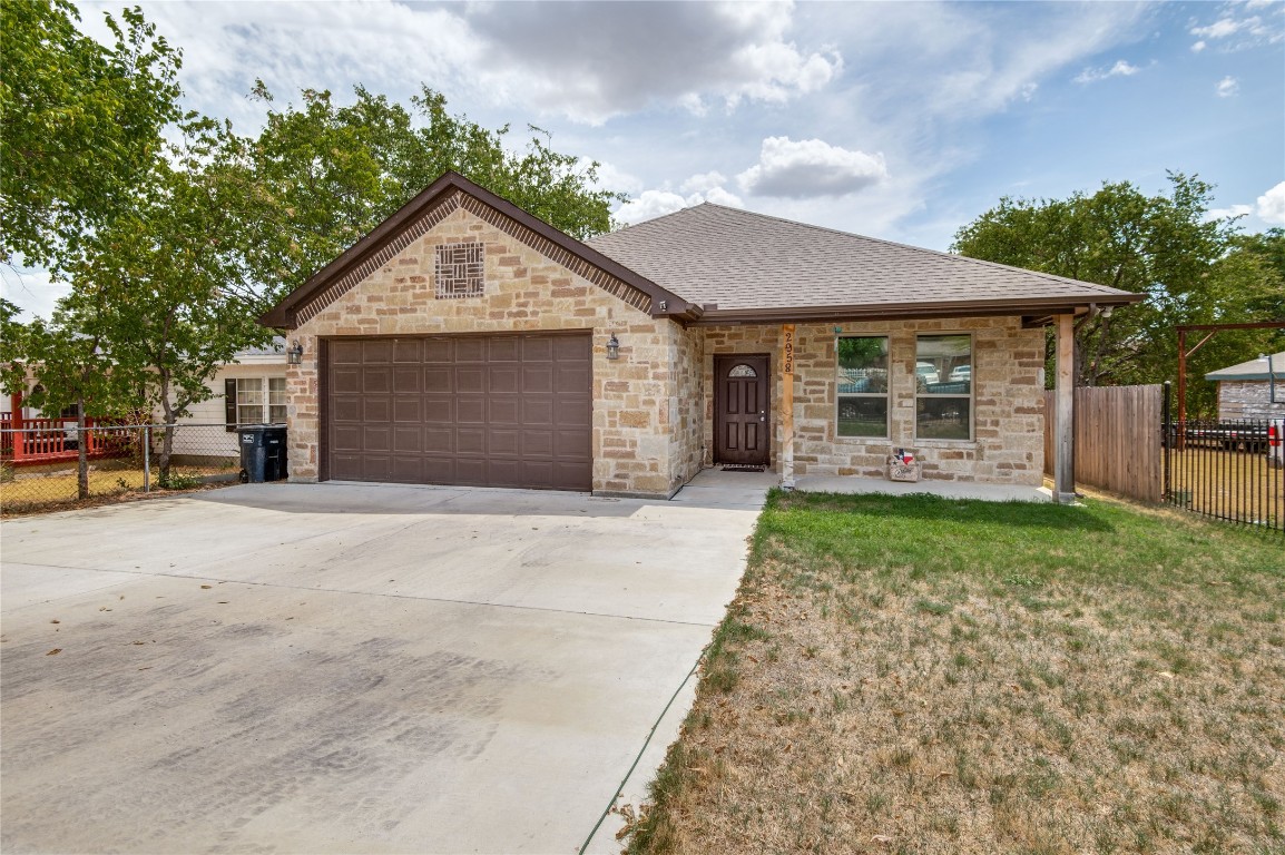 2958 Rosen Avenue Fort Worth TX 76106