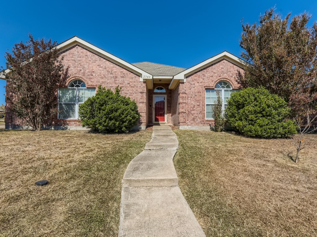 2744 Ensenada Lane Fort Worth TX 76108