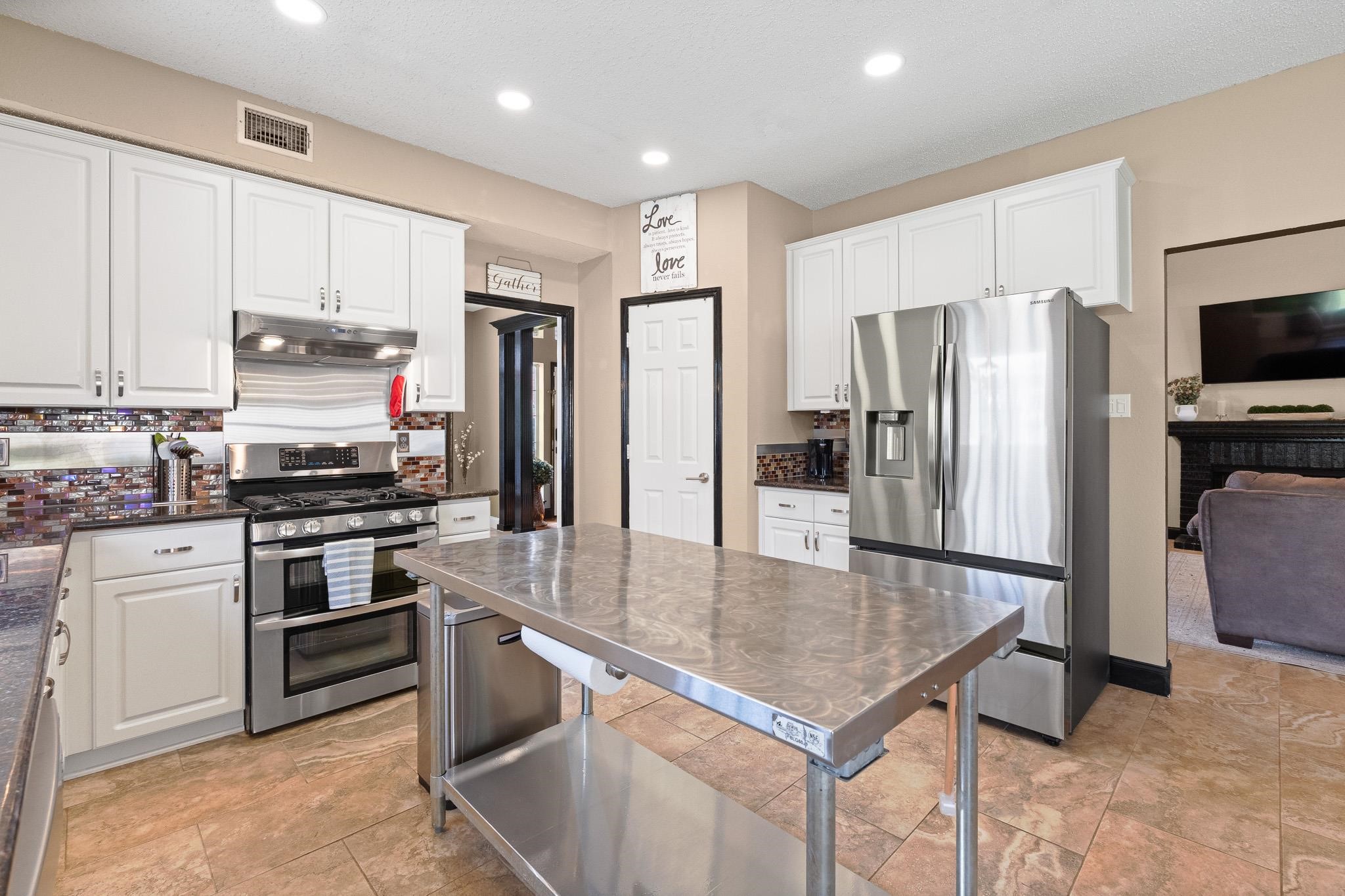 6000 Red Fern Drive Arlington TX 76001