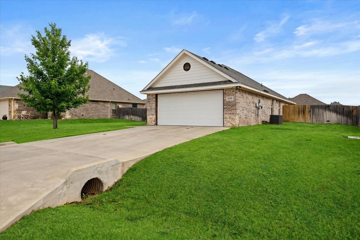 3331 Arrow Creek Drive Granbury TX 76049