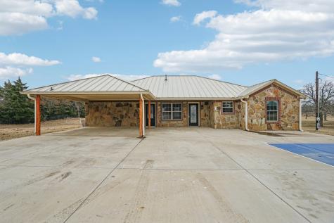718 County Road 232 Collinsville TX 76233