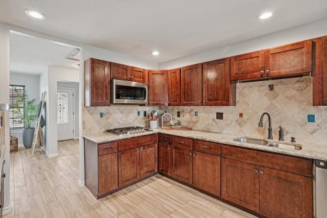 718 County Road 232 Collinsville TX 76233
