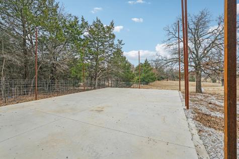 718 County Road 232 Collinsville TX 76233