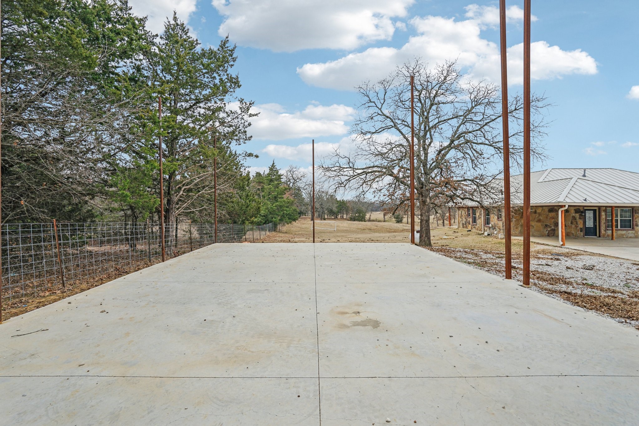 718 County Road 232 Collinsville TX 76233