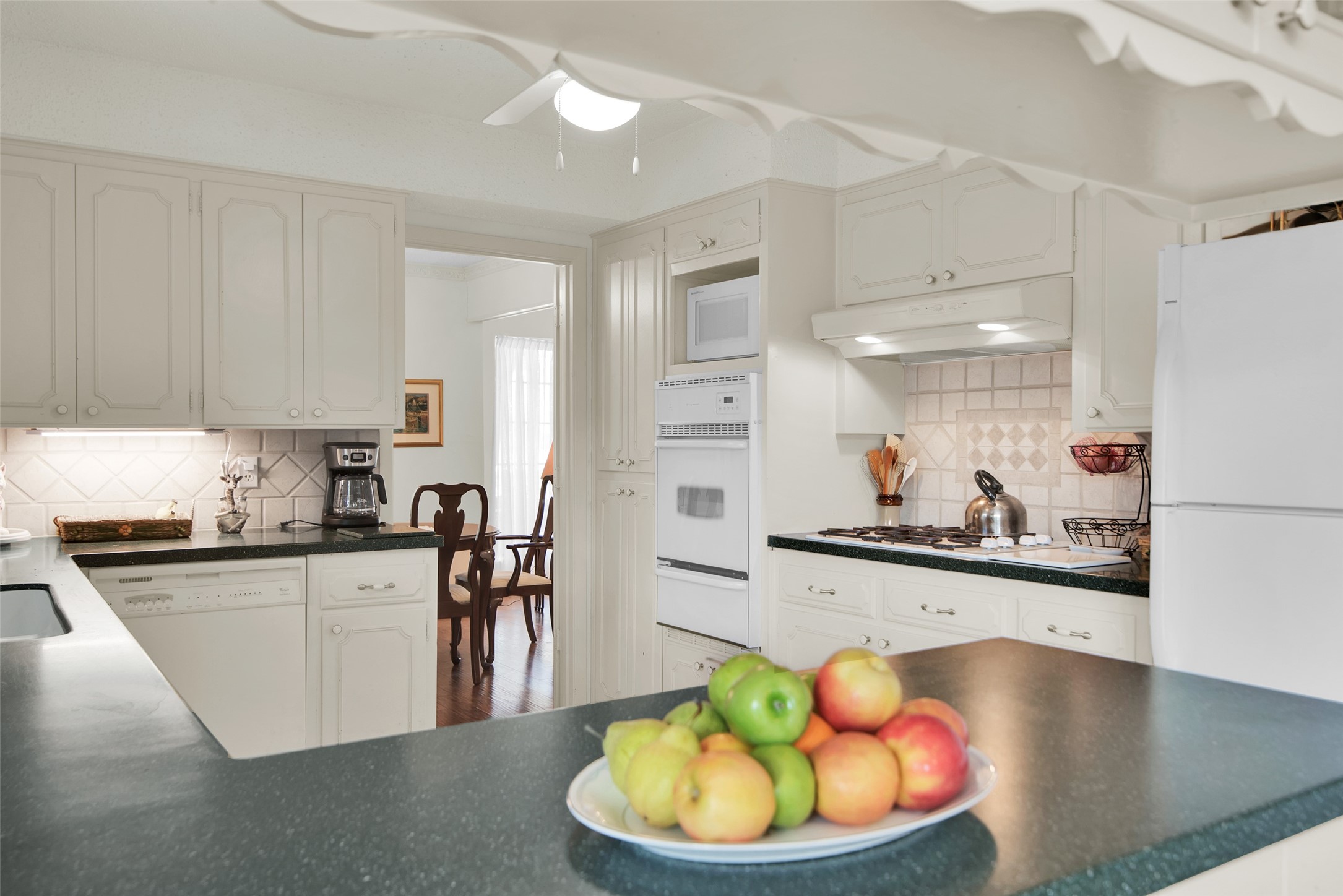 612 Ambassador Street Denison TX 75020