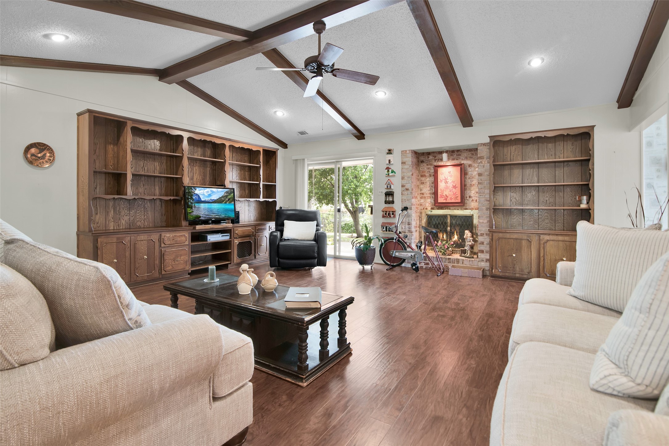 612 Ambassador Street Denison TX 75020