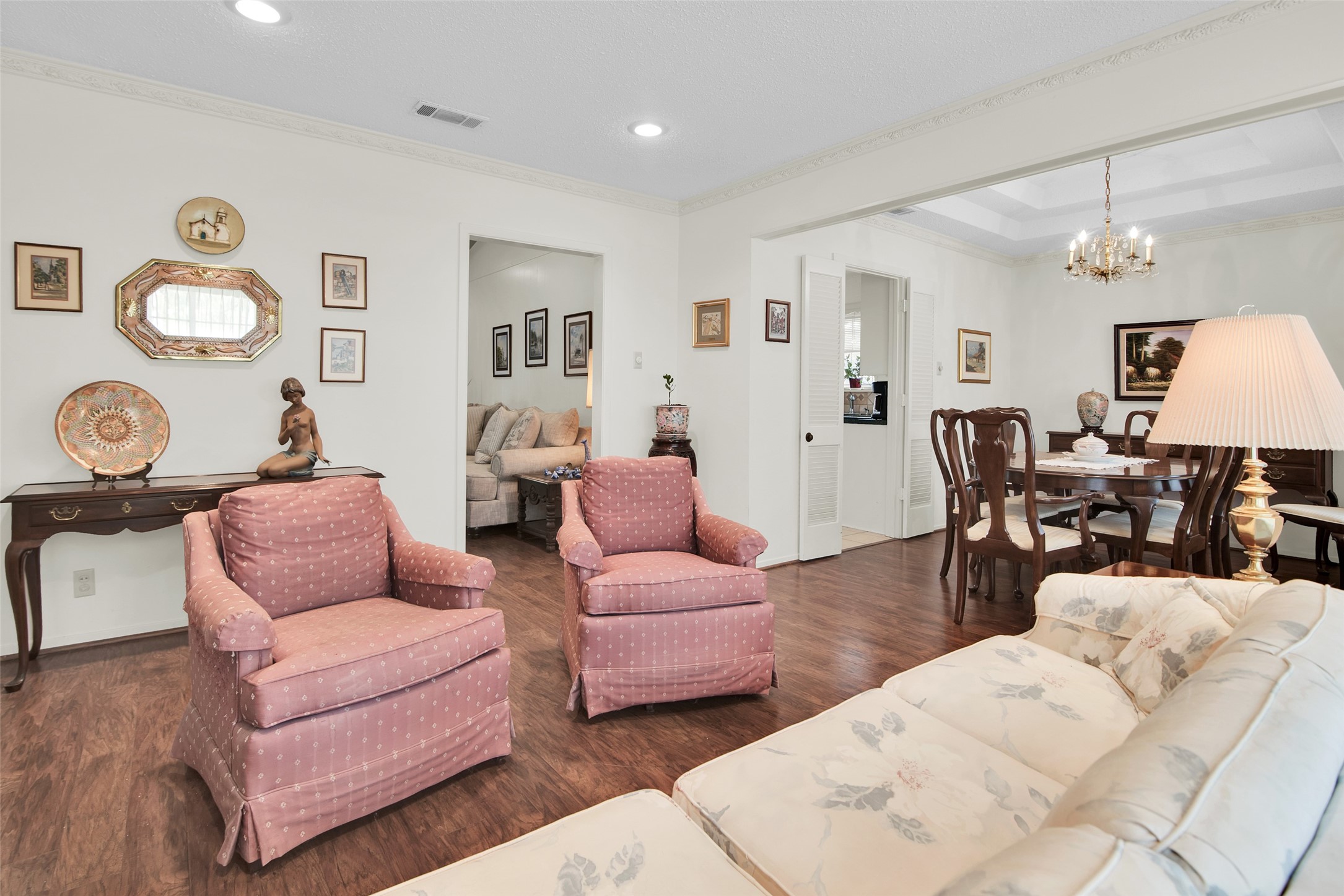 612 Ambassador Street Denison TX 75020