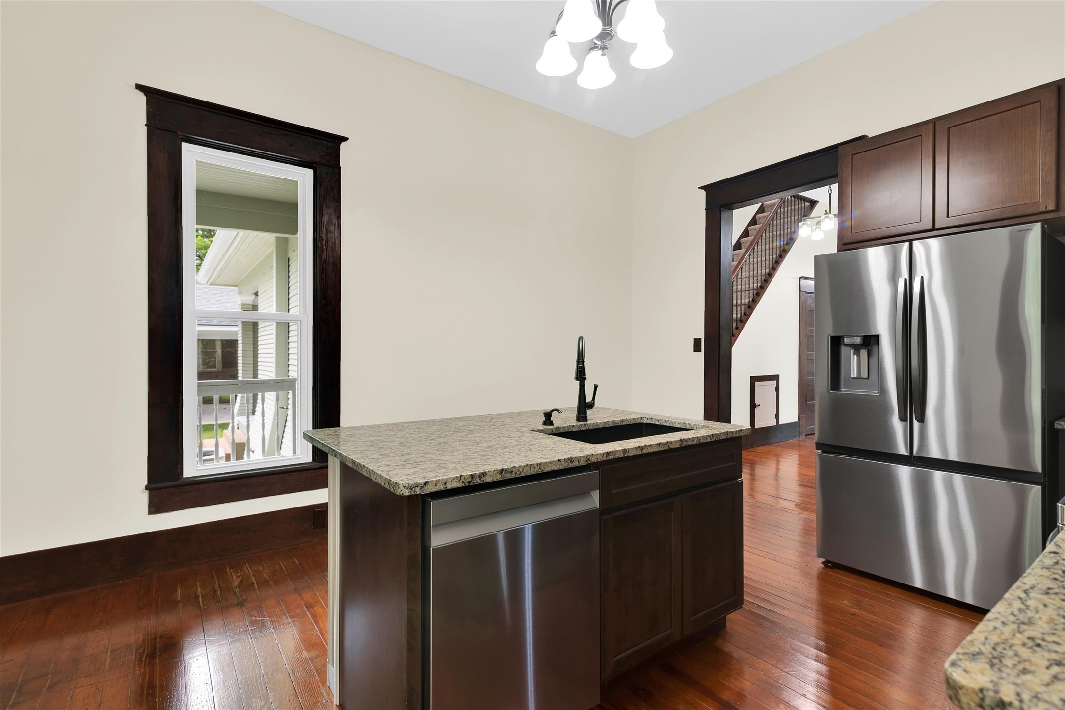 1219 S Travis Street Sherman TX 75090
