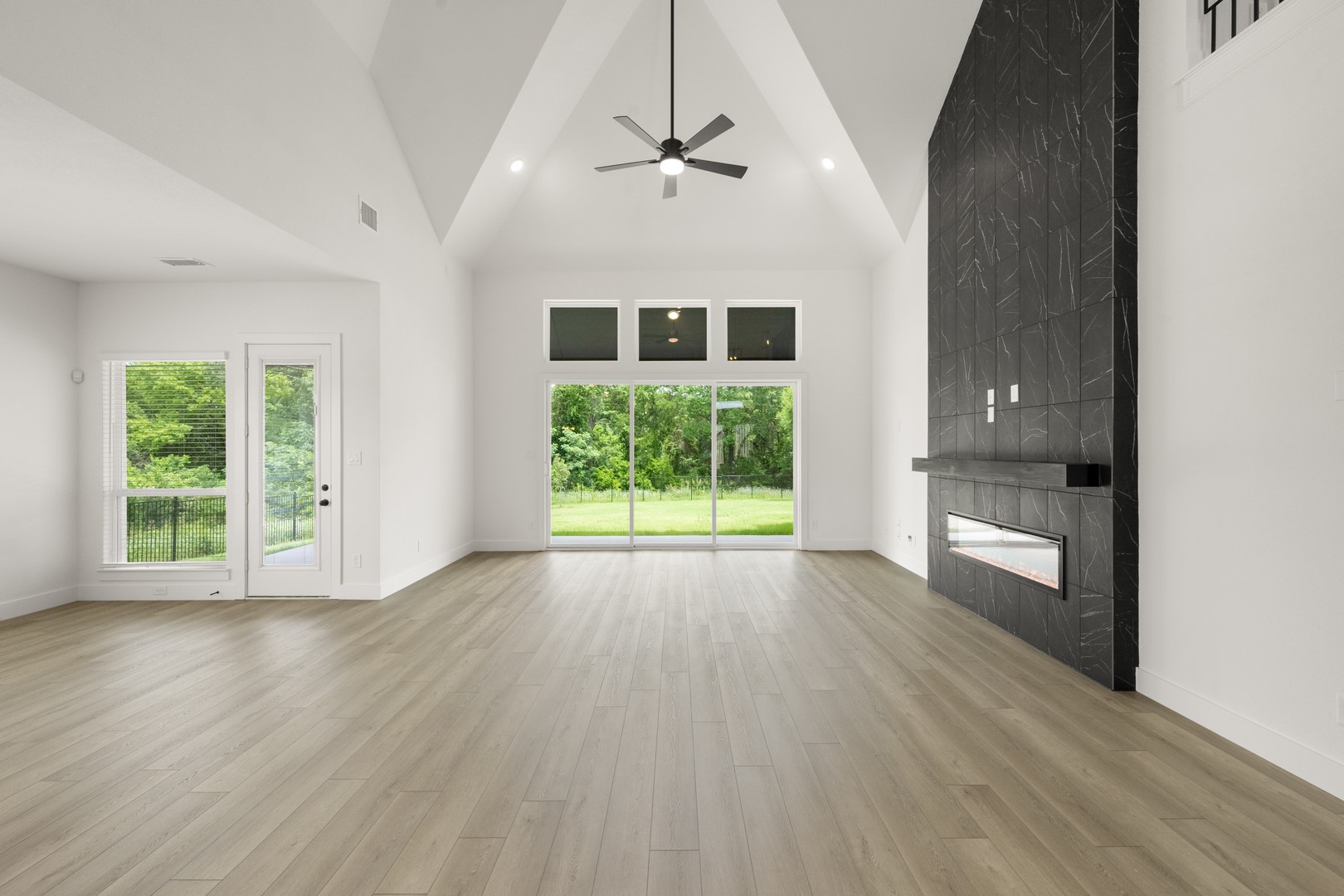 412 Hidden Cove Drive Desoto TX 75115