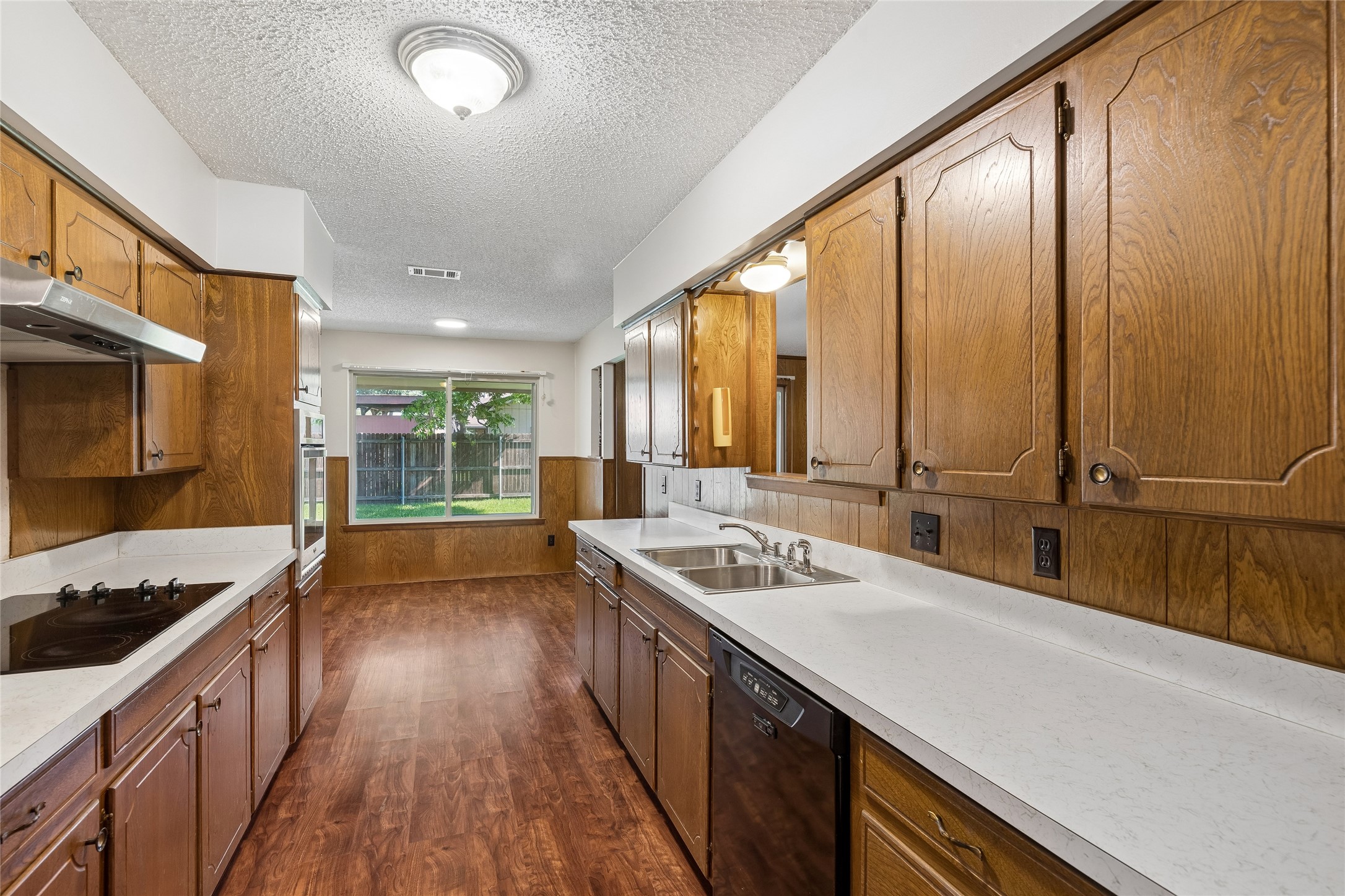 7625 Circle Drive North Richland Hills TX 76180