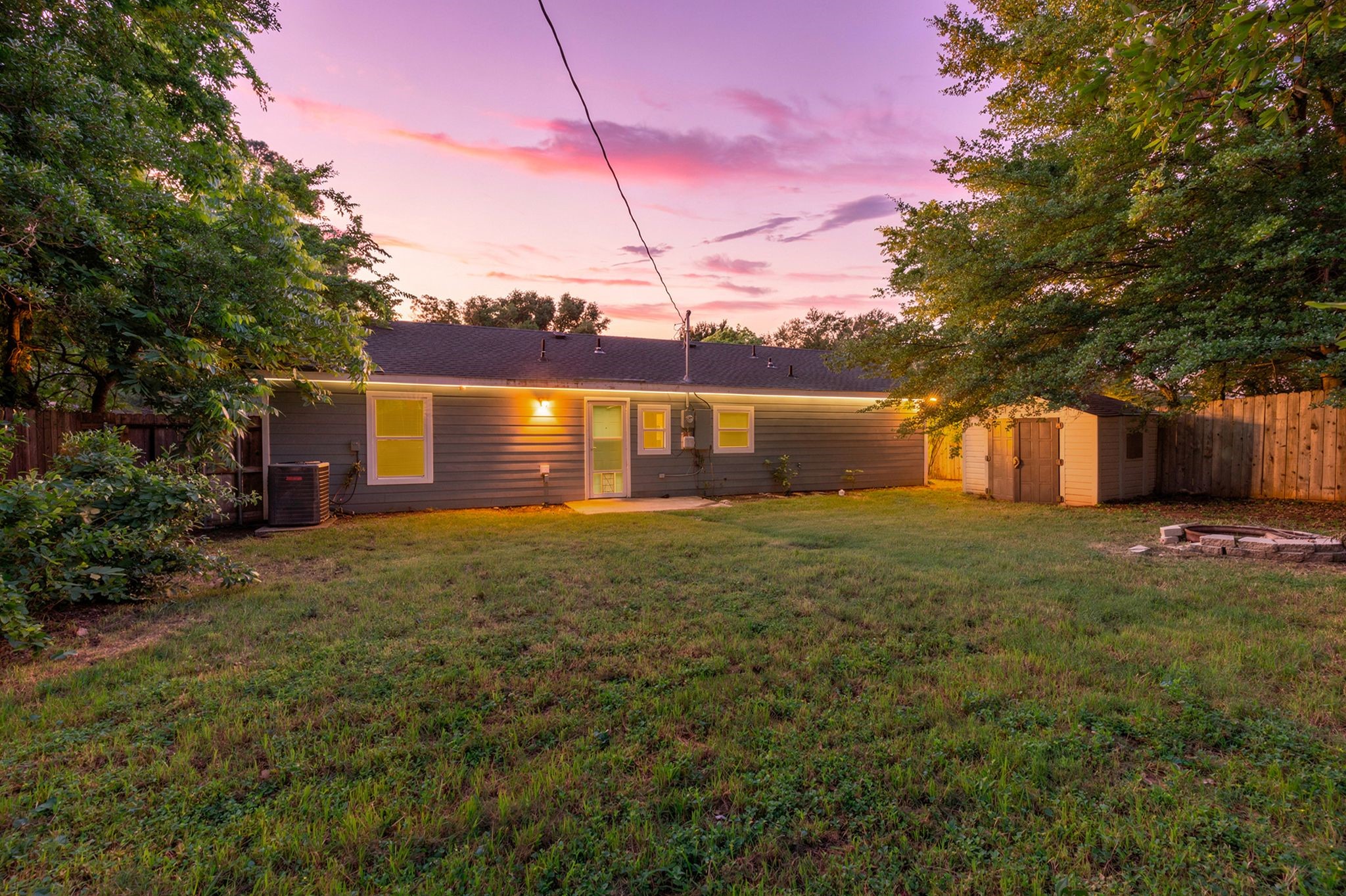 609 W Inwood Drive Arlington TX 76010
