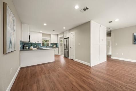 609 W Inwood Drive Arlington TX 76010