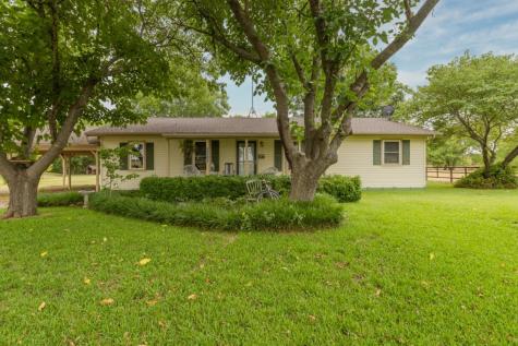 2343 County Road 1121 Farmersville TX 75442