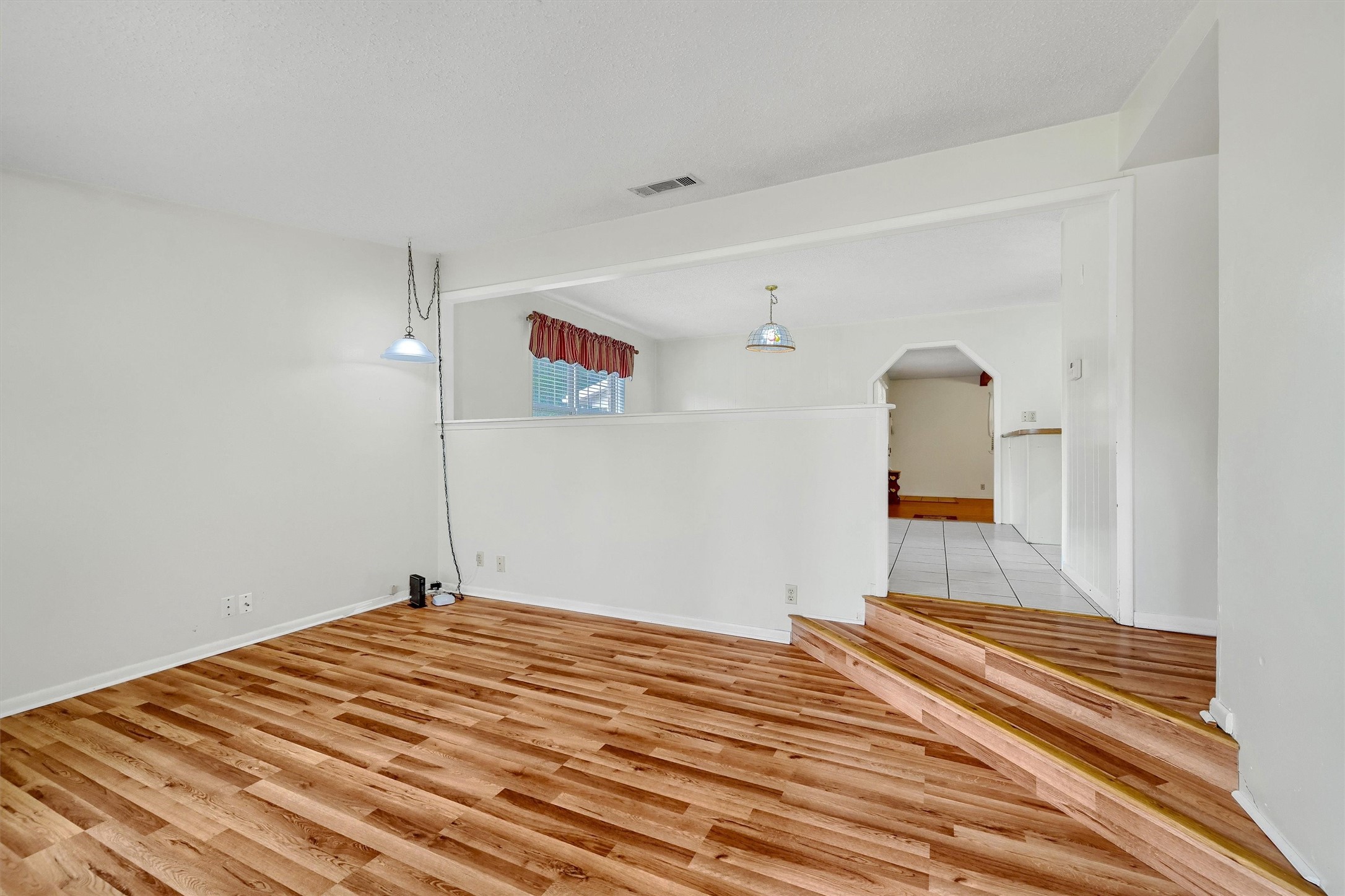 812 Holiday Drive Sherman TX 75090