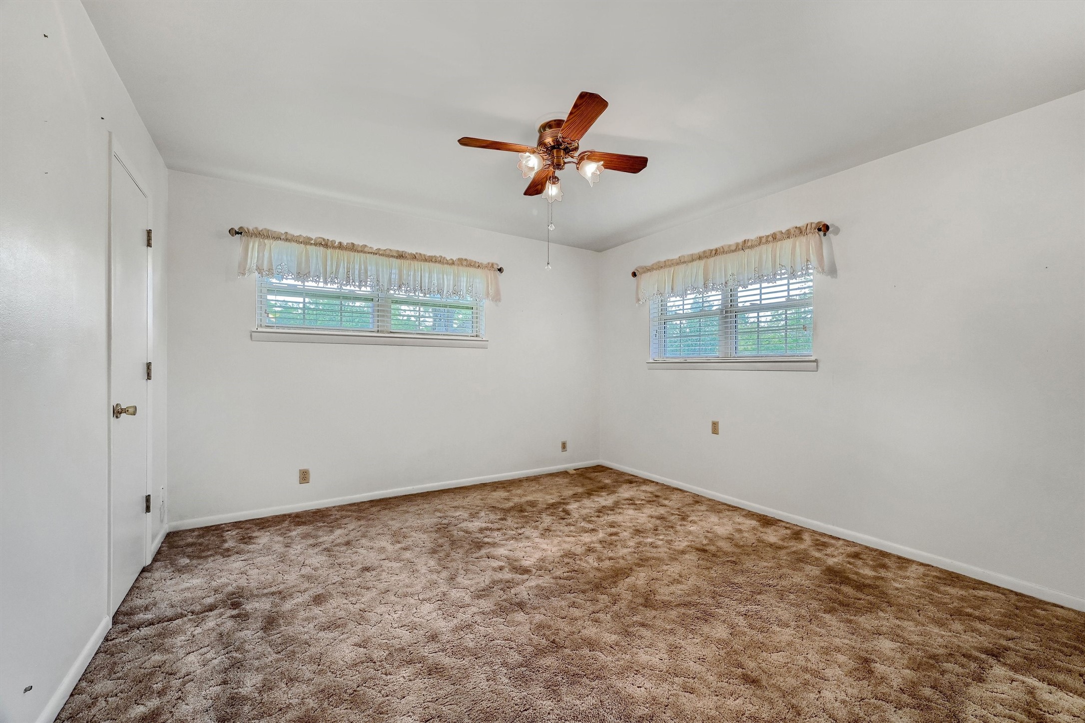 812 Holiday Drive Sherman TX 75090