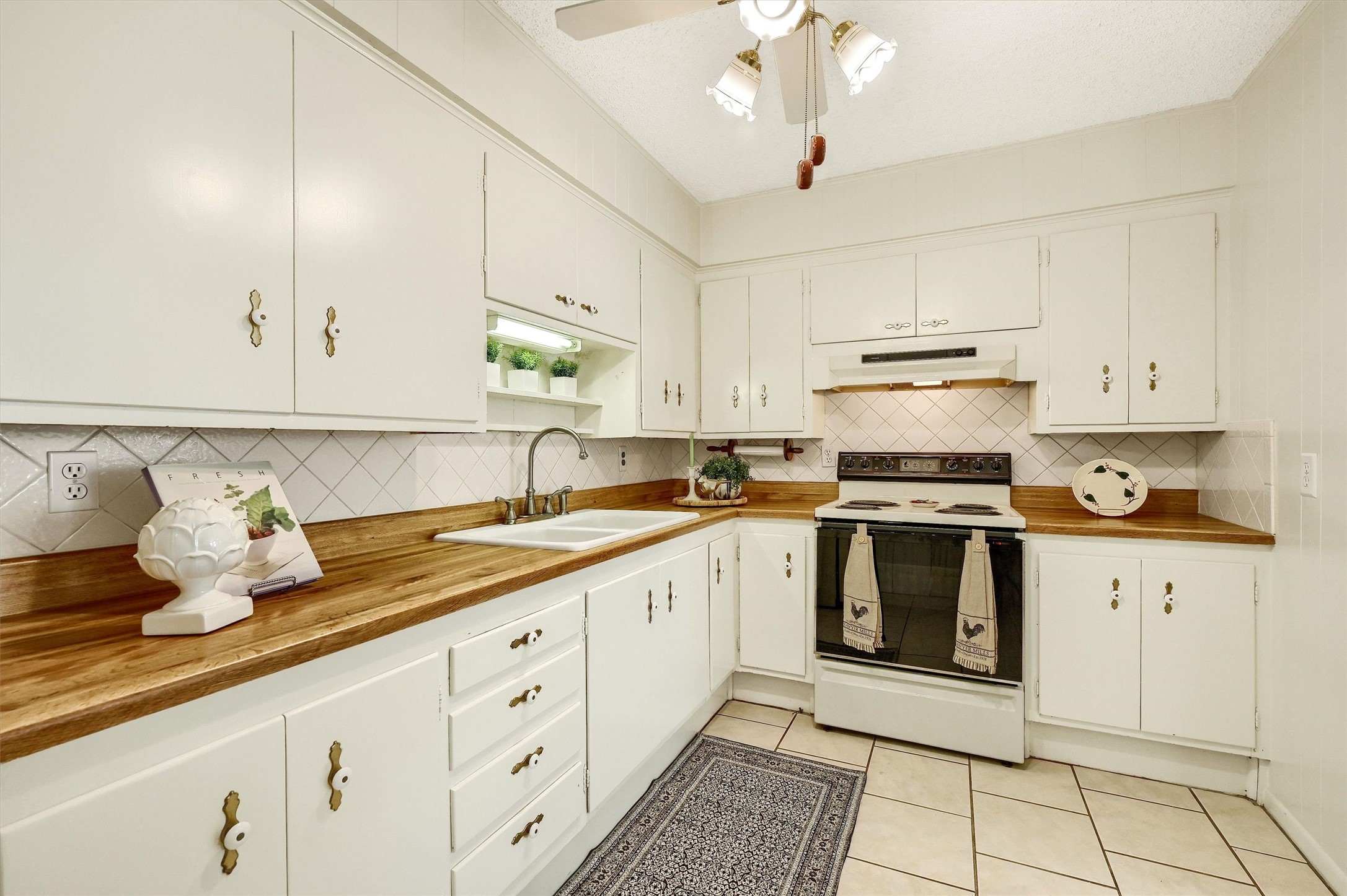 812 Holiday Drive Sherman TX 75090