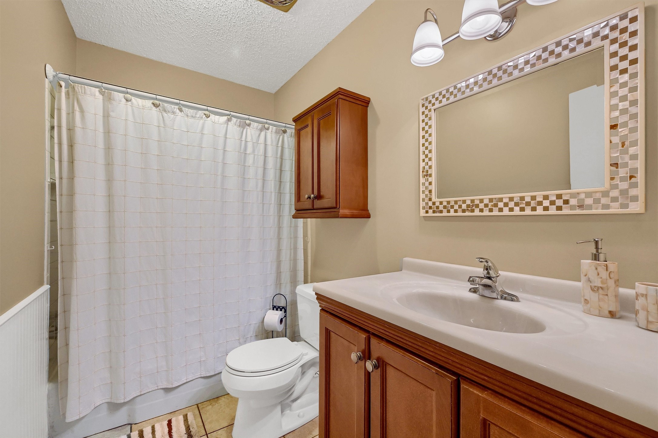 812 Holiday Drive Sherman TX 75090