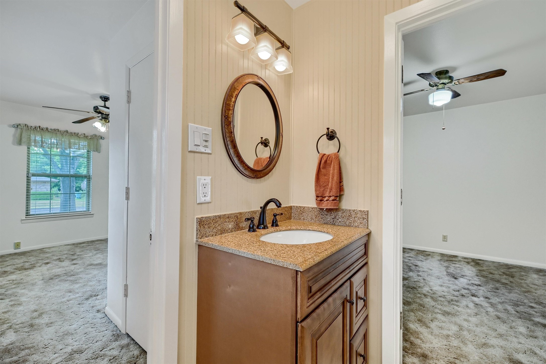 812 Holiday Drive Sherman TX 75090