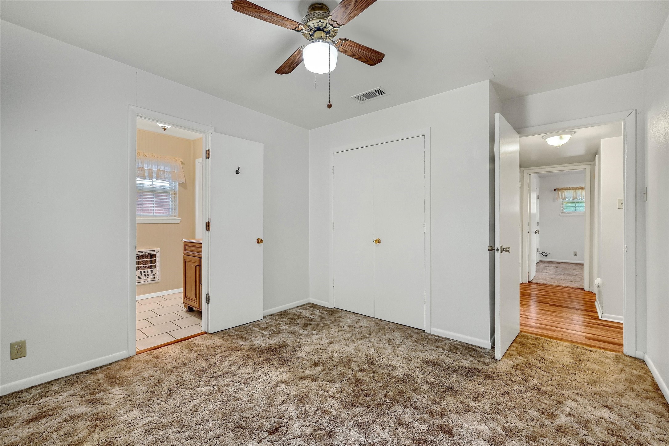 812 Holiday Drive Sherman TX 75090