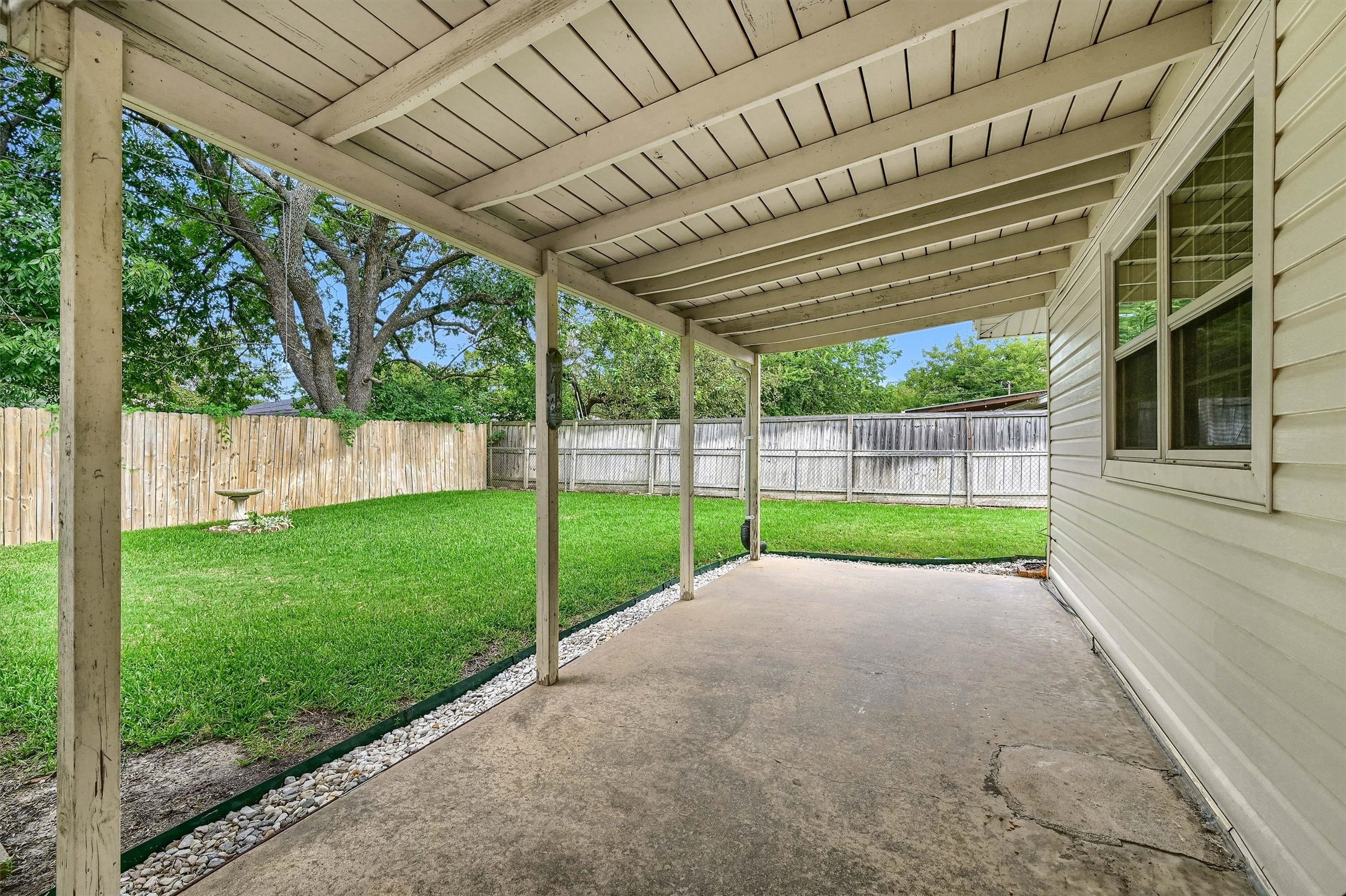 812 Holiday Drive Sherman TX 75090