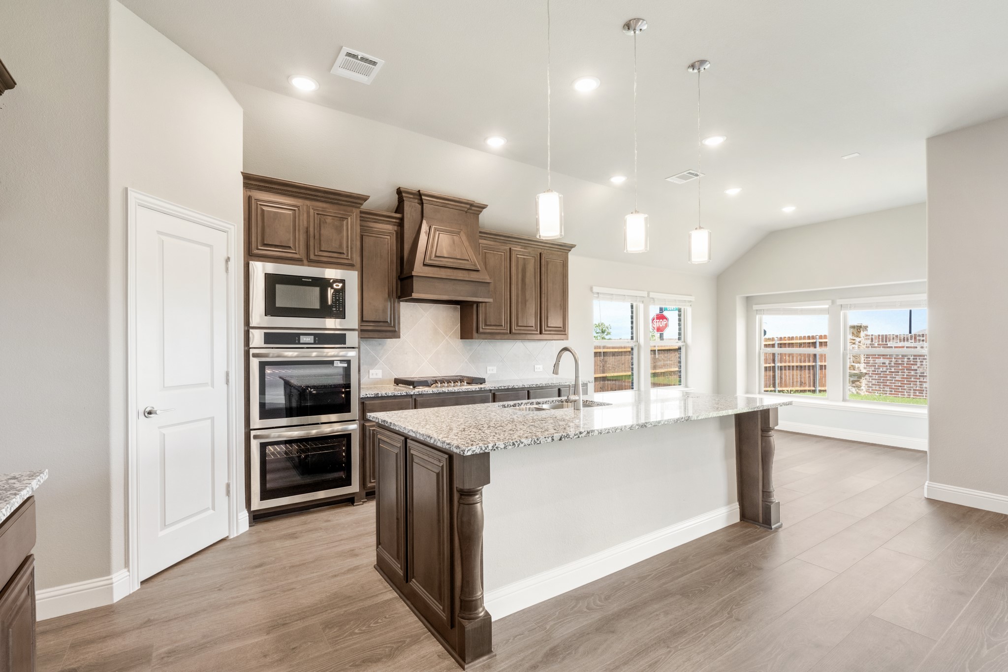 1232 Wrenwood Lane Red Oak TX 75154