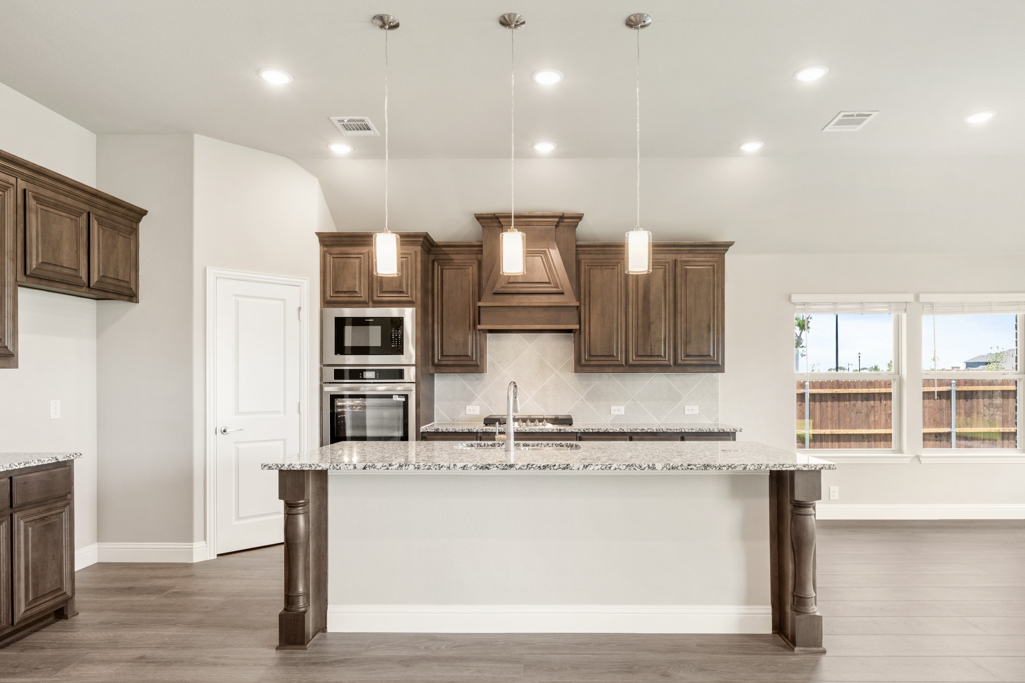 1232 Wrenwood Lane Red Oak TX 75154