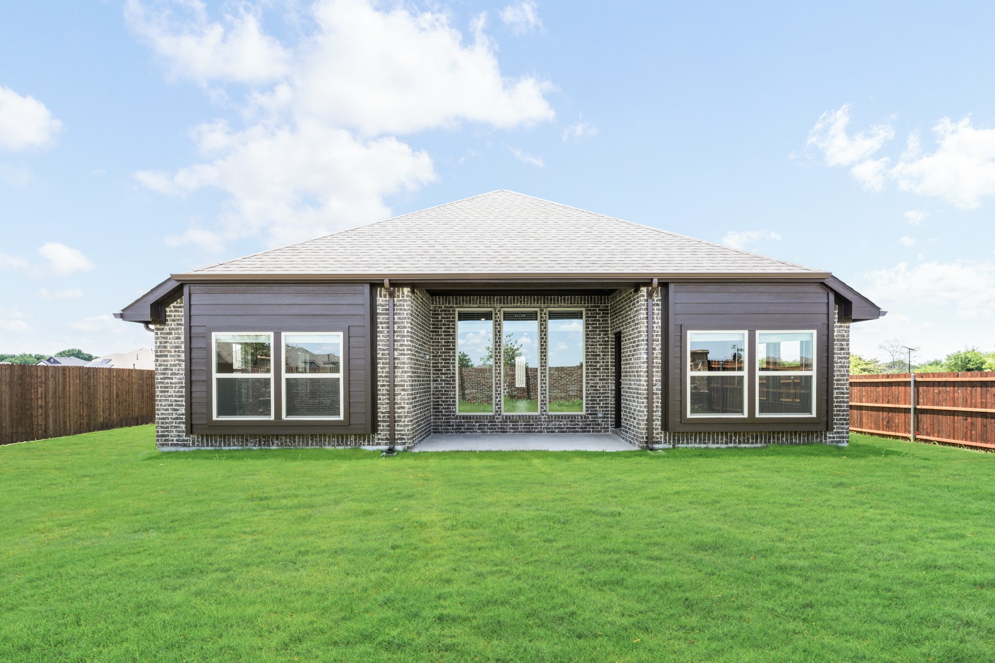 1232 Wrenwood Lane Red Oak TX 75154