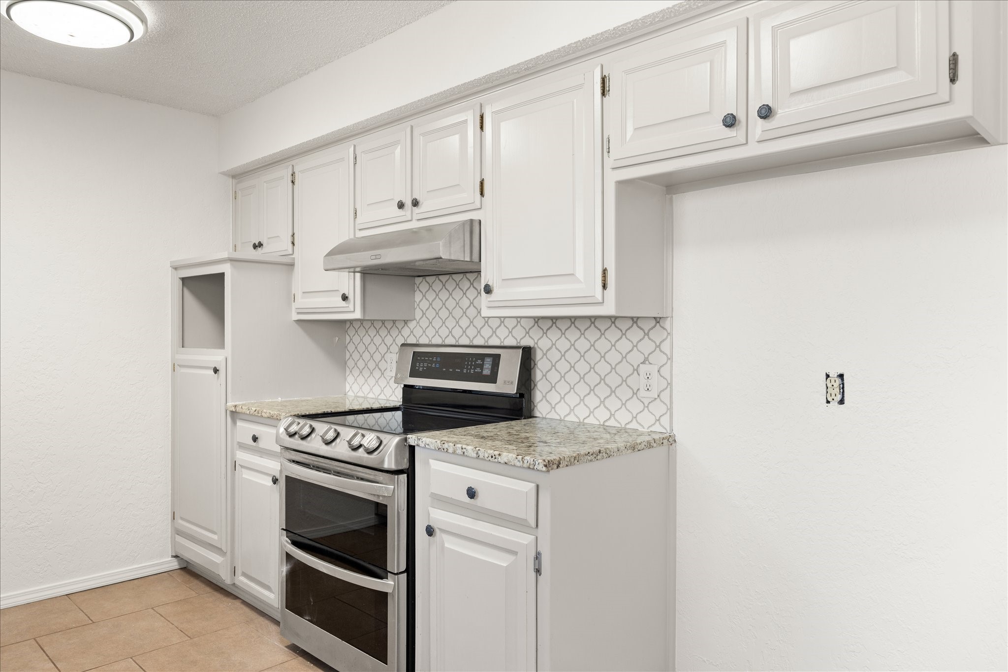 1113 Wood Ridge Drive Azle TX 76020