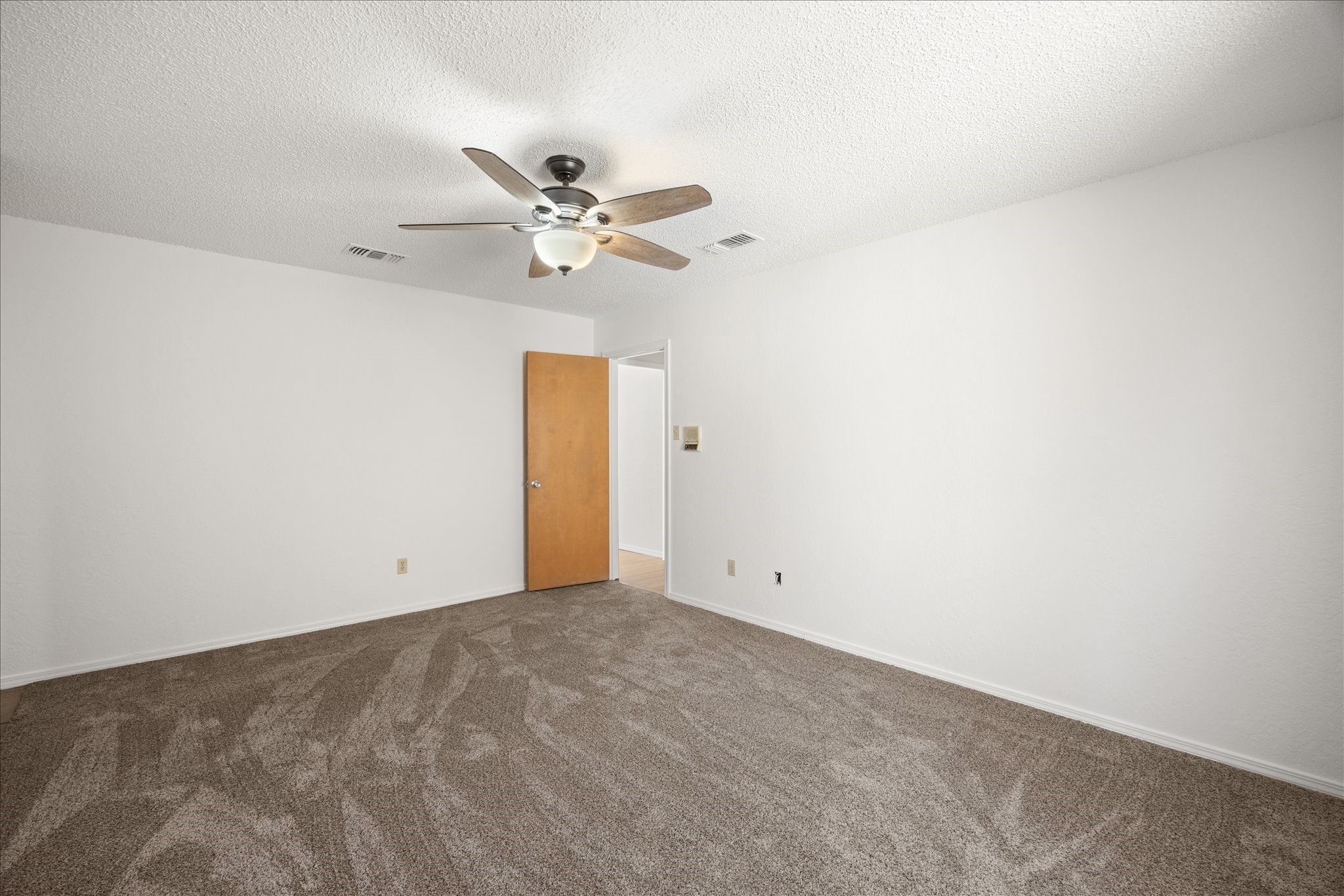 1113 Wood Ridge Drive Azle TX 76020